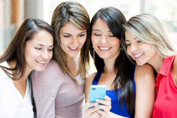 DP Mobile Friendly Girls one phone